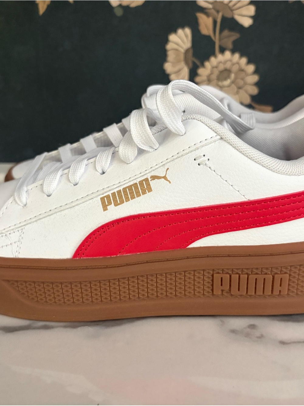 8.5 Women’s Puma White Sneakers with Red Formstrip and Gum Sole, NEW w/o box